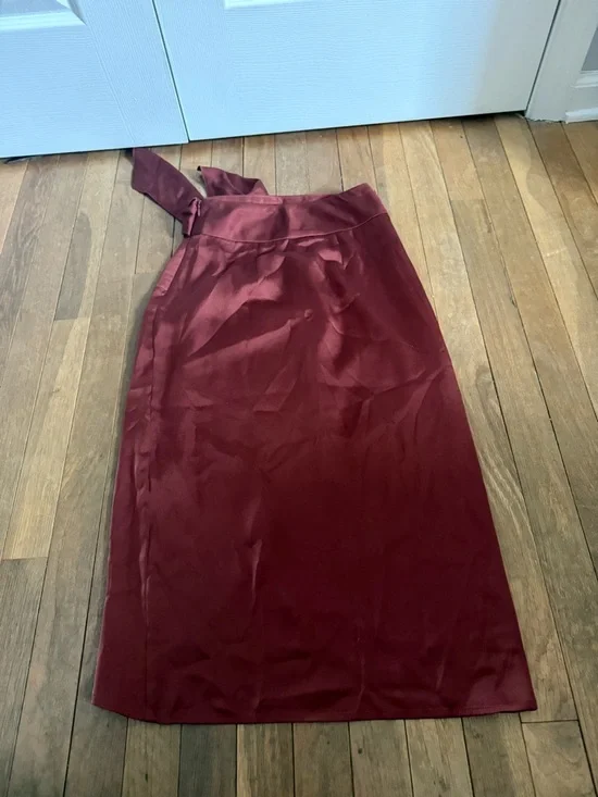 Express Burgundy High-Low Wrap Skirt with Tie Waist - Picture 3 of 4